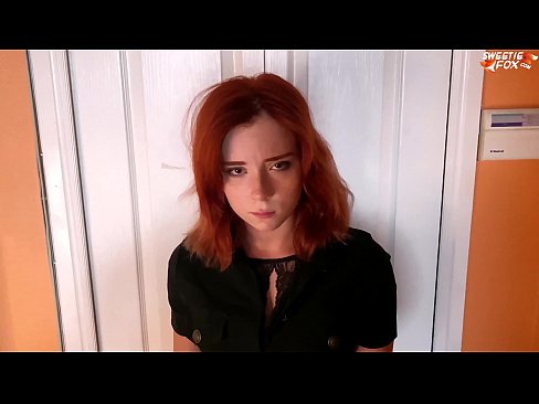 ❤️ Gwardja tas-Sigurtà Ikkastigat lil Pretty Woman għal Serq ta' Ħanut - Cum F'Ħalq ❤️❌ Video tal-ħakk f'mt.porn-list.ru ❌❤